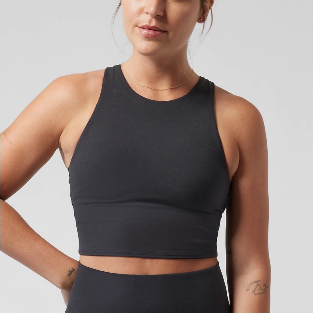 Athleta Conscious Crop top
